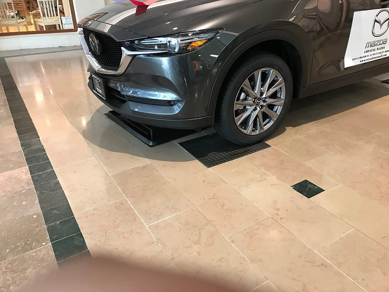 Mazda CX-5 Grand Touring photo 2